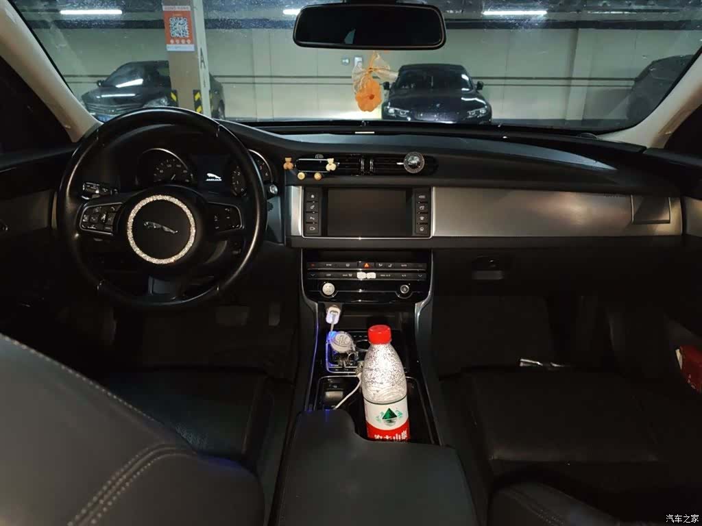 Jaguar XF, 2016 13