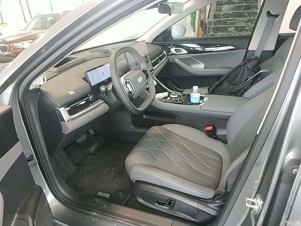 Geely A7, 2025 11