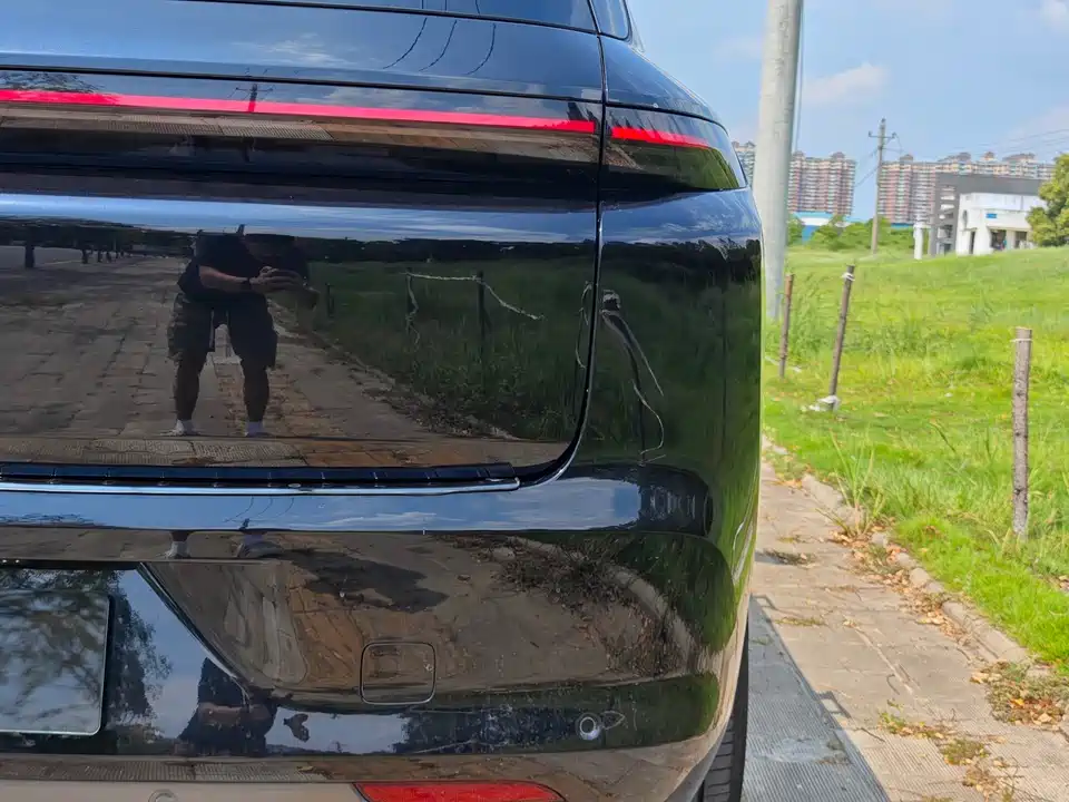 Li Auto Ideal L8