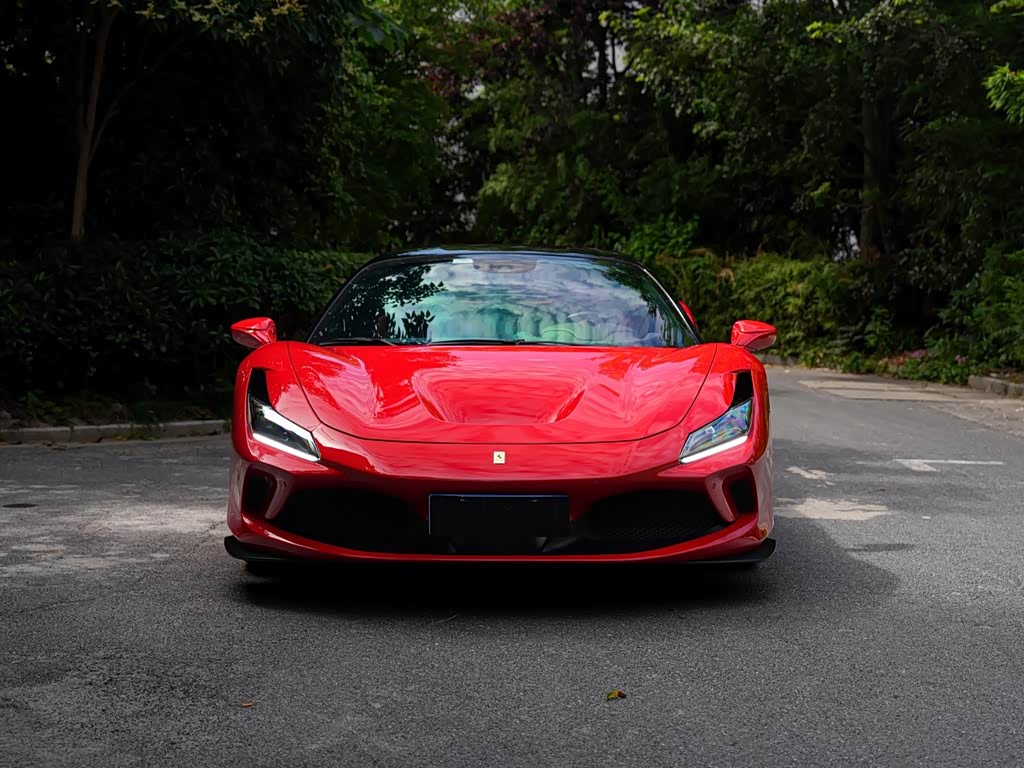 Ferrari F8