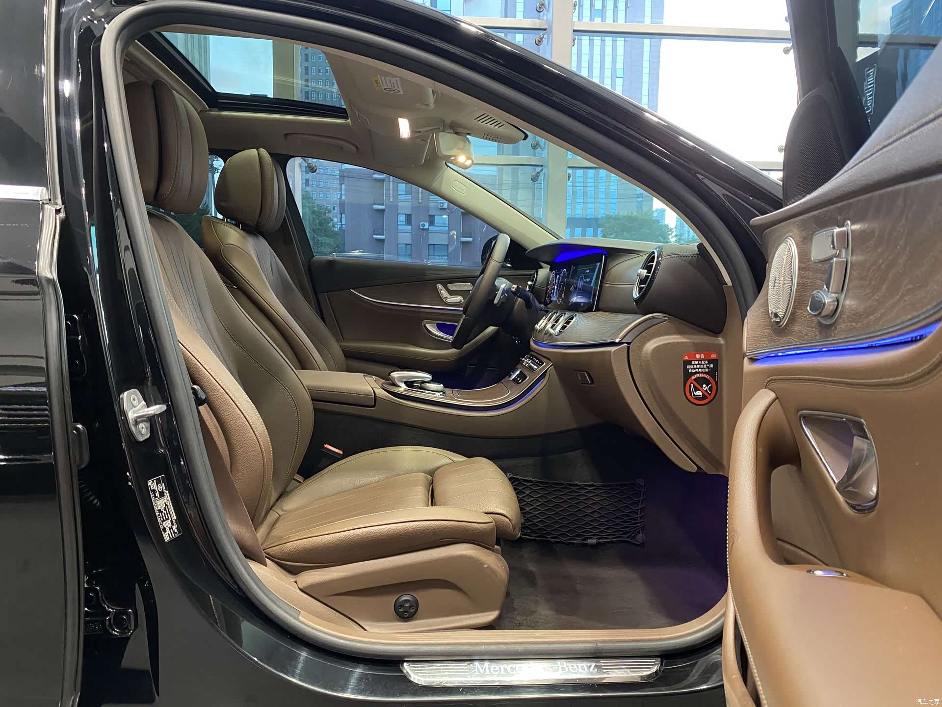 Mercedes-Benz E-Class, 2018 12