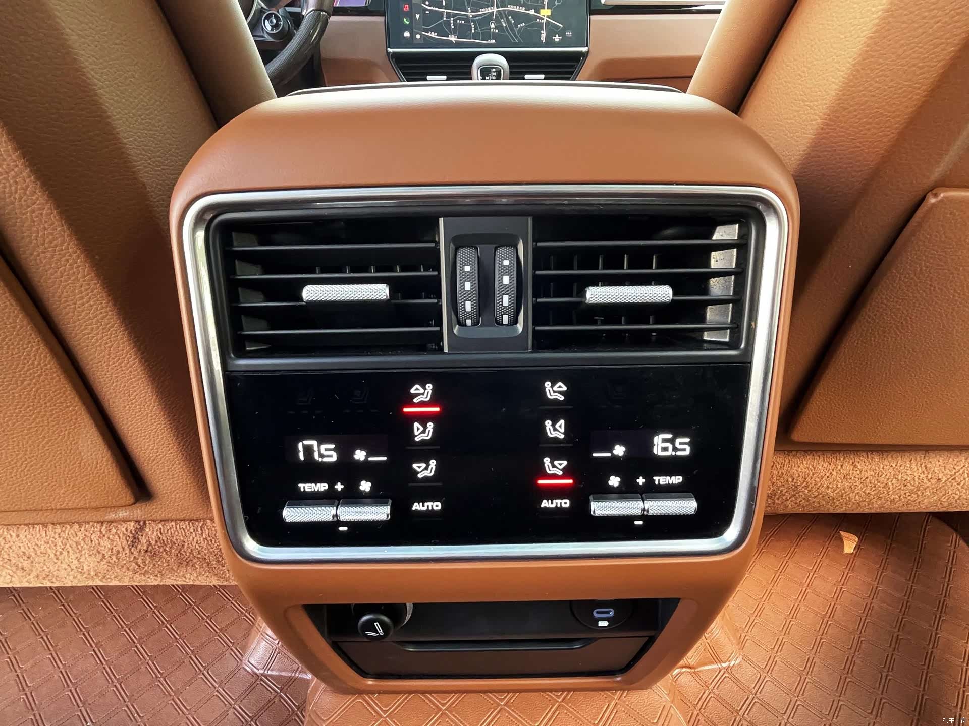 Porsche Cayenne, 2023 11