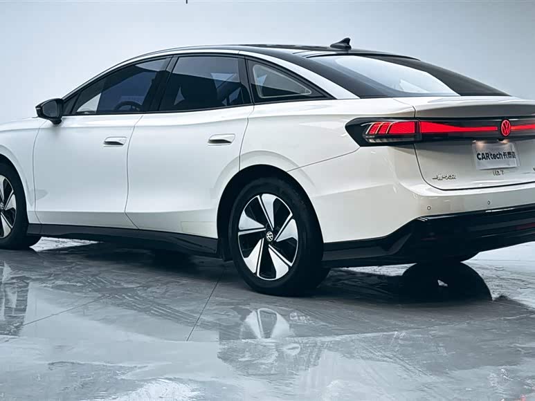 Volkswagen ID.7 VIZZION