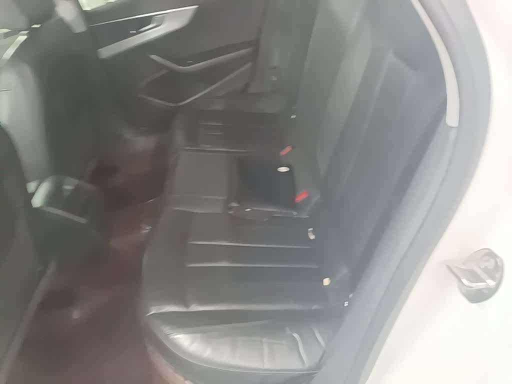Audi A4L, 2017 13