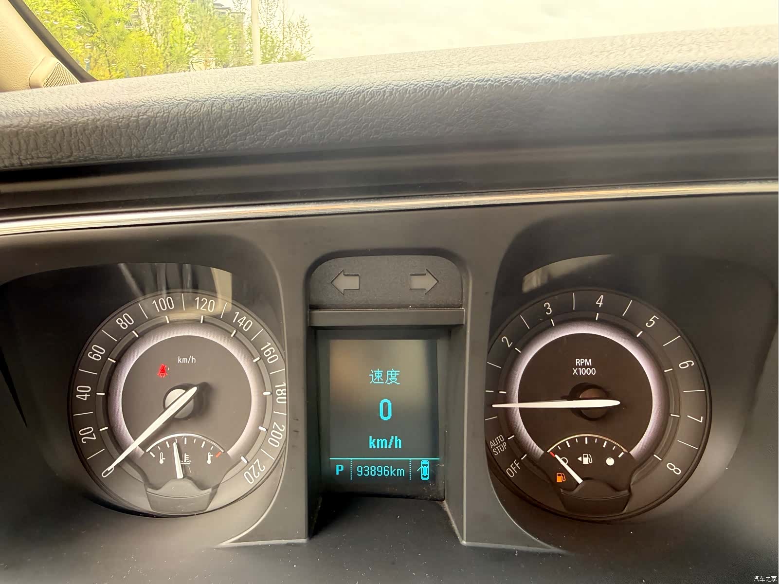 Buick GL8, 2019 15