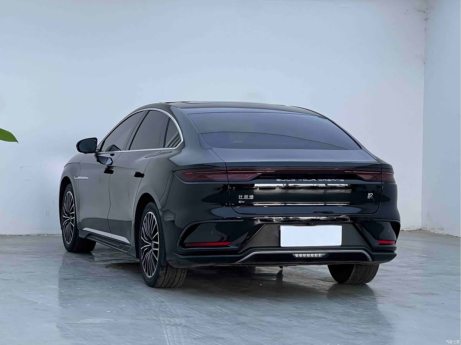 BYD Han, 2024 7