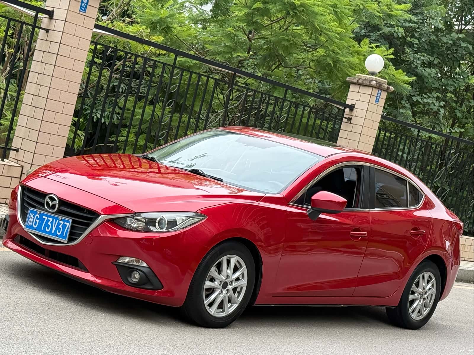 Mazda Mazda3, 2015 1