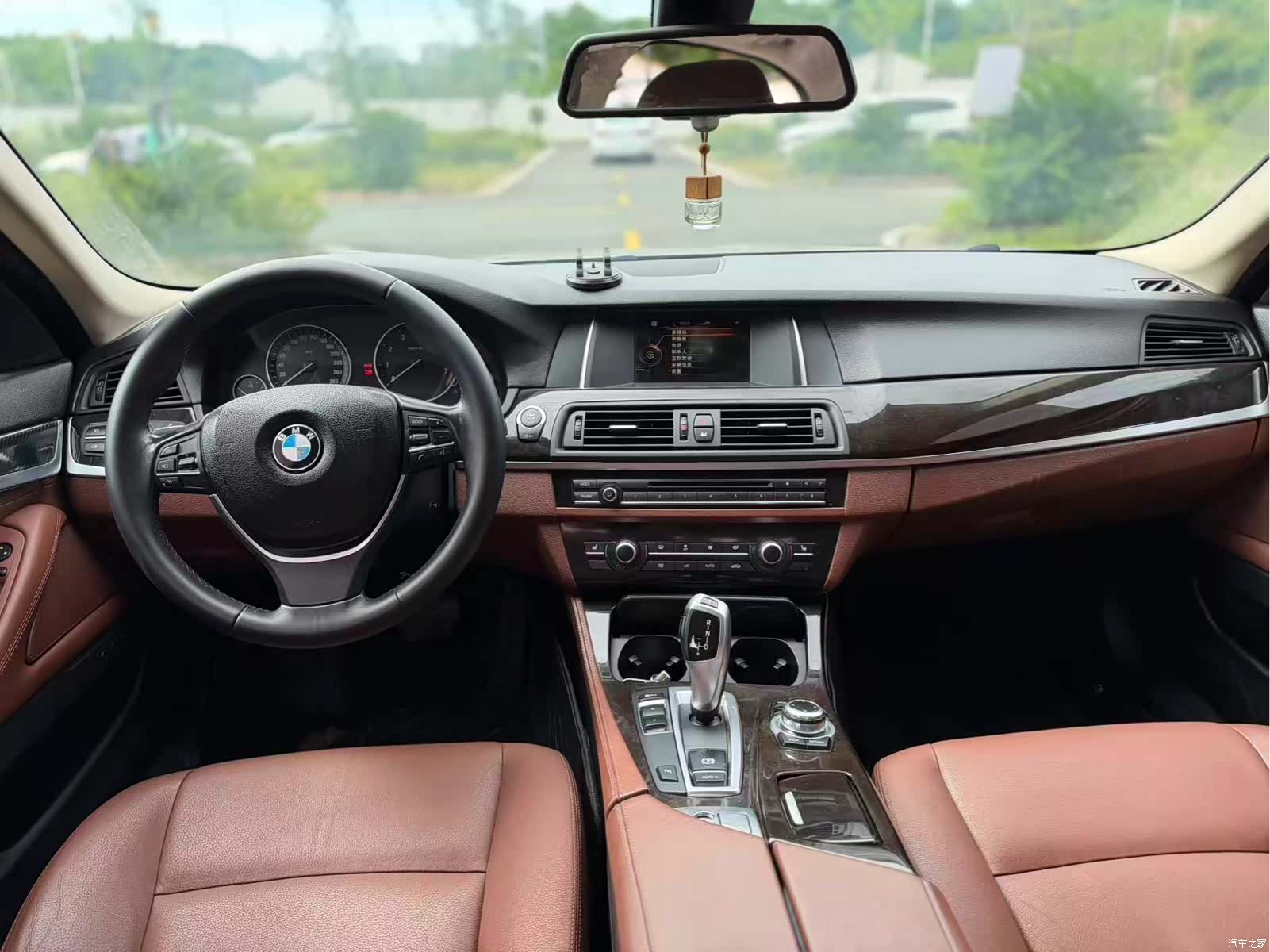 BMW 5 Series, 2016 9