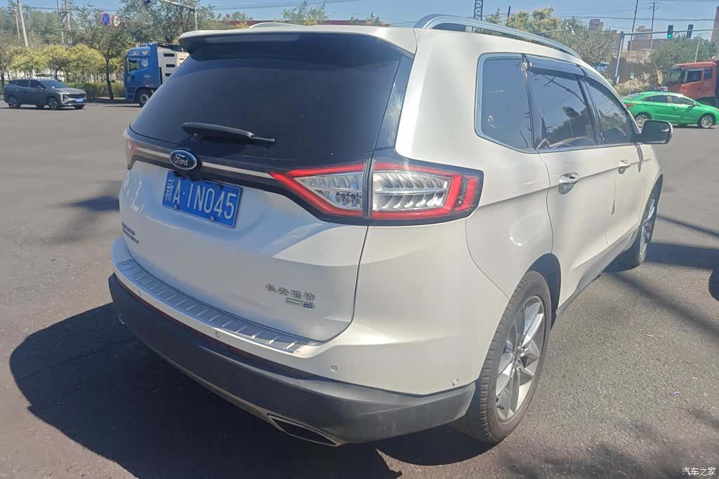Ford Edge, 2015 3