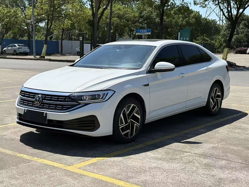 Volkswagen Sagitar