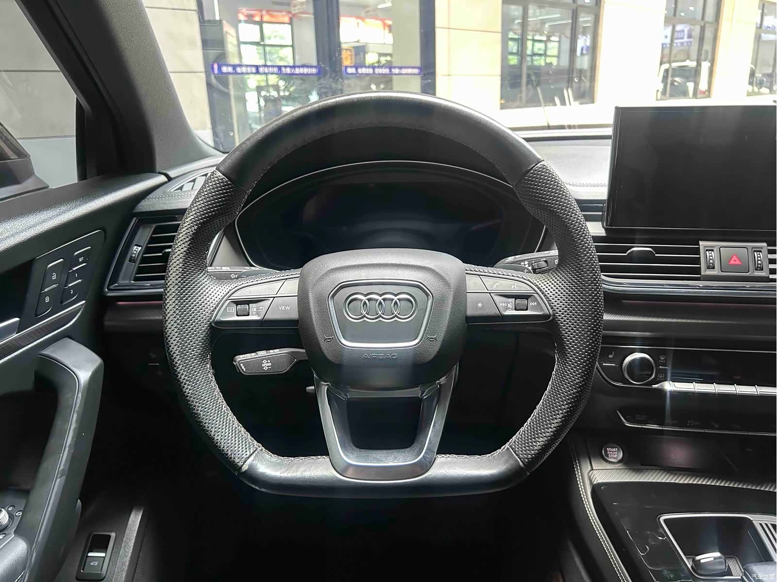 Audi Q5L, 2022 9