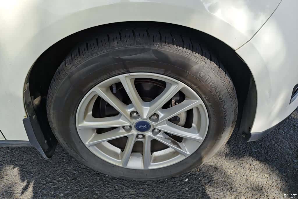 Ford Focus, 2016 6