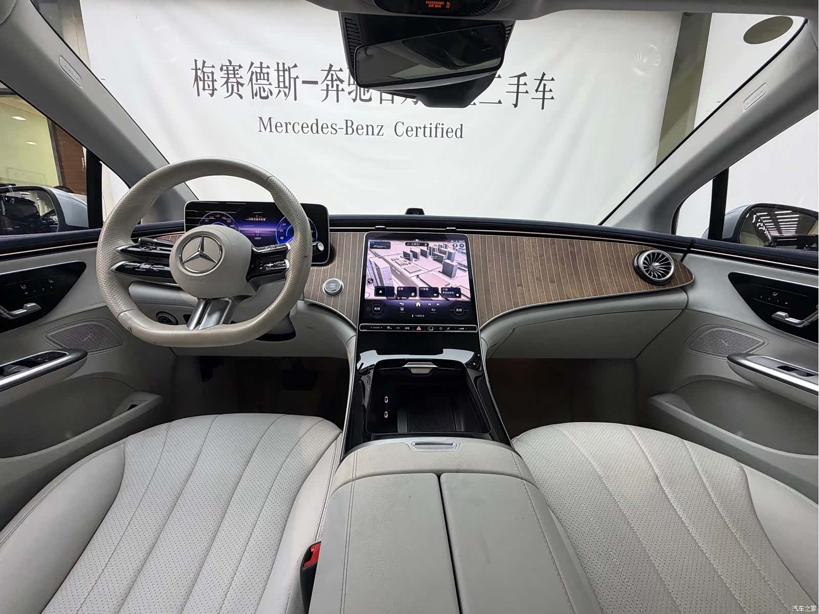 Mercedes-Benz EQE, 2025 14