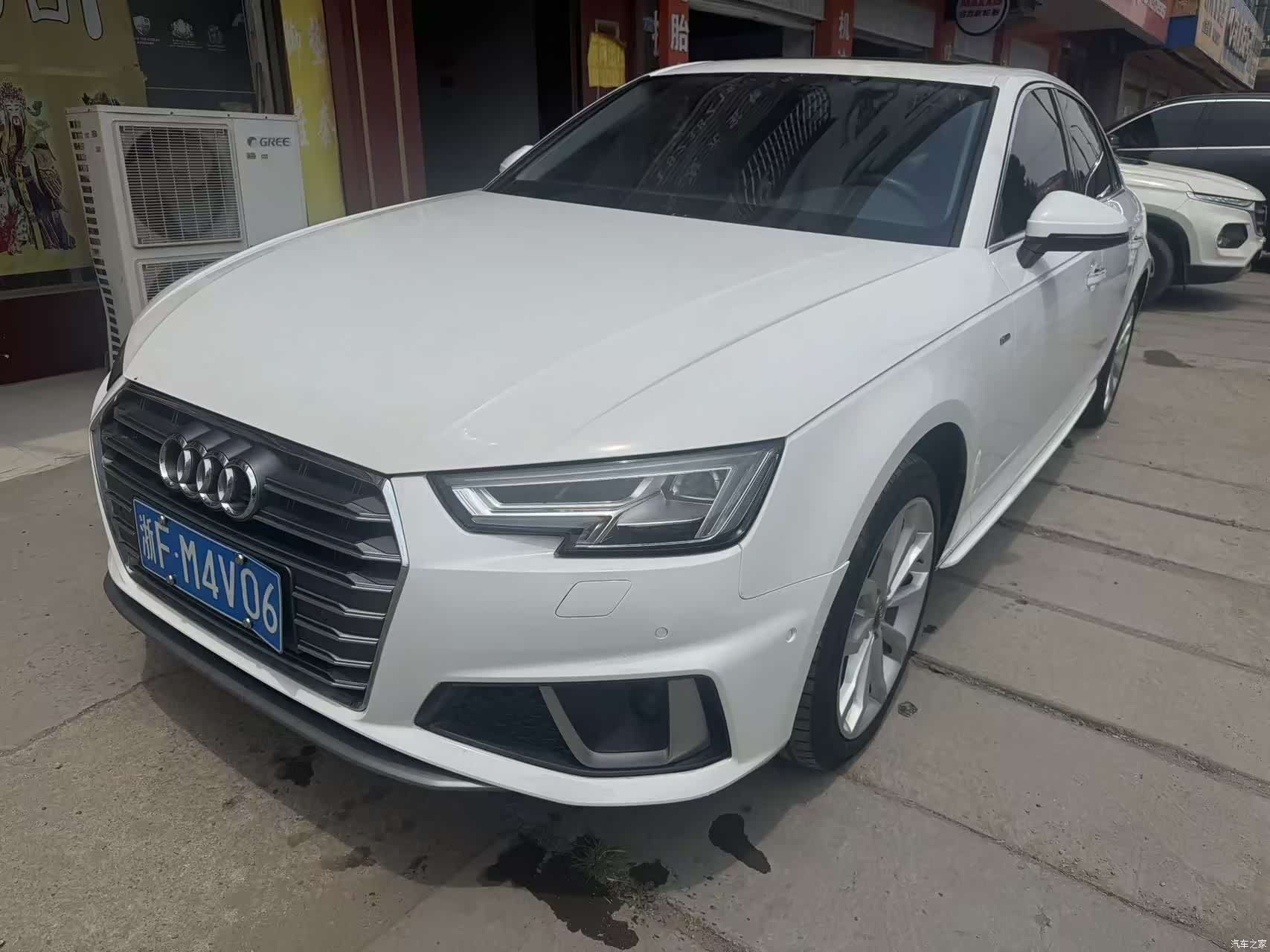 Audi A4L, 2019 1