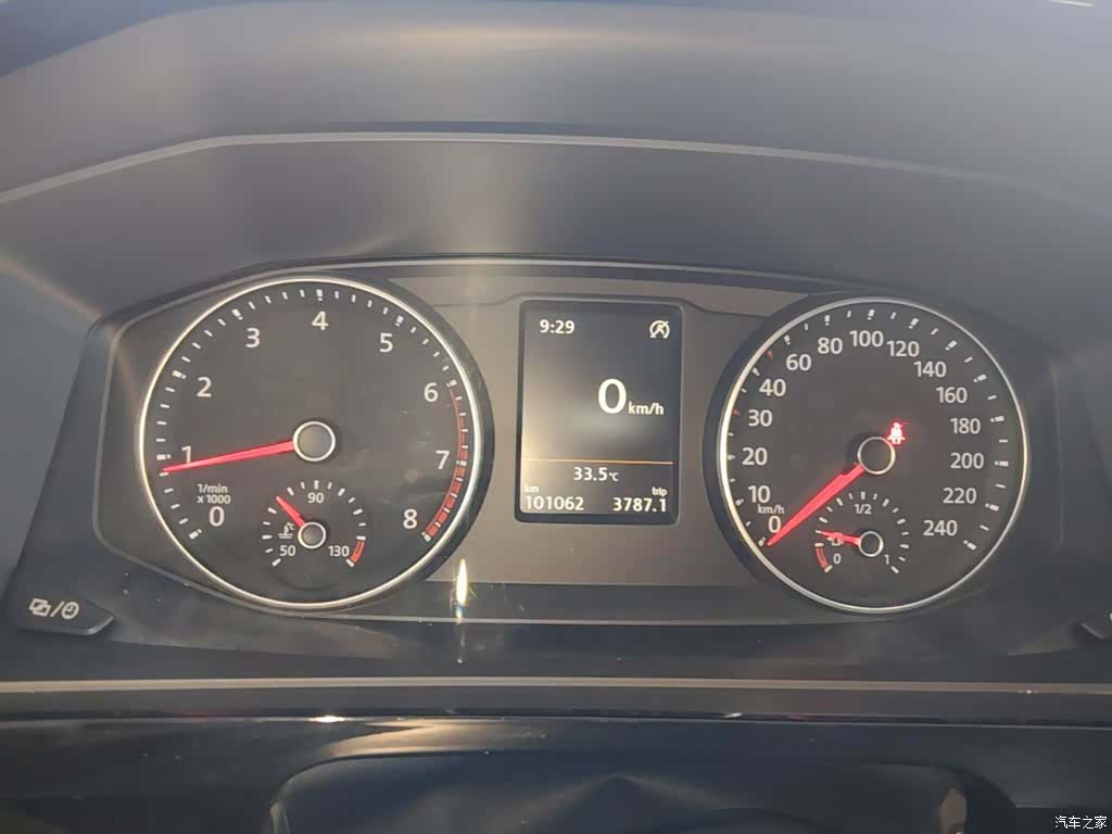 Volkswagen 7, 2017 12