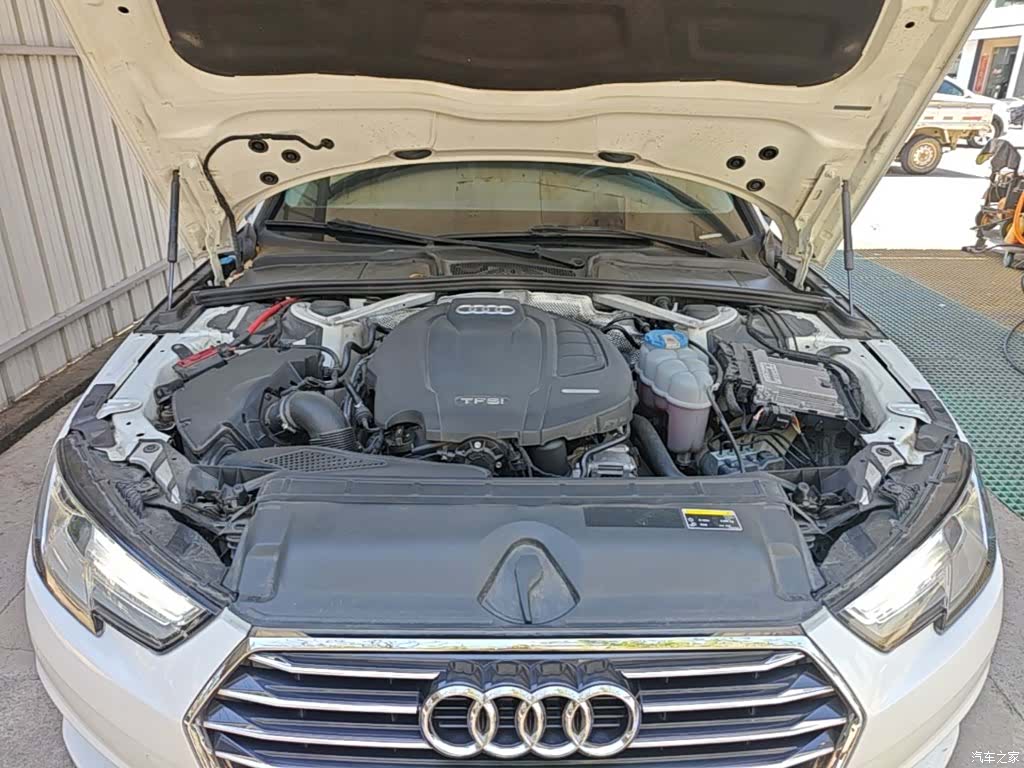 Audi A4L, 2018 20