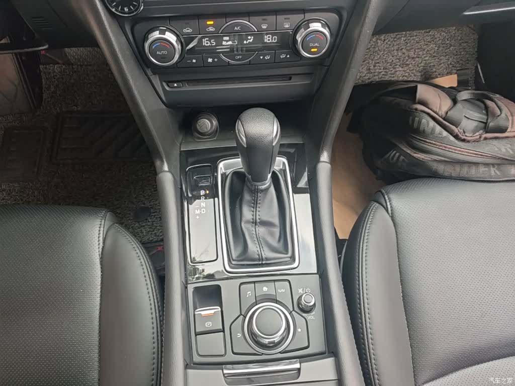 Mazda Mazda3, 2018 14