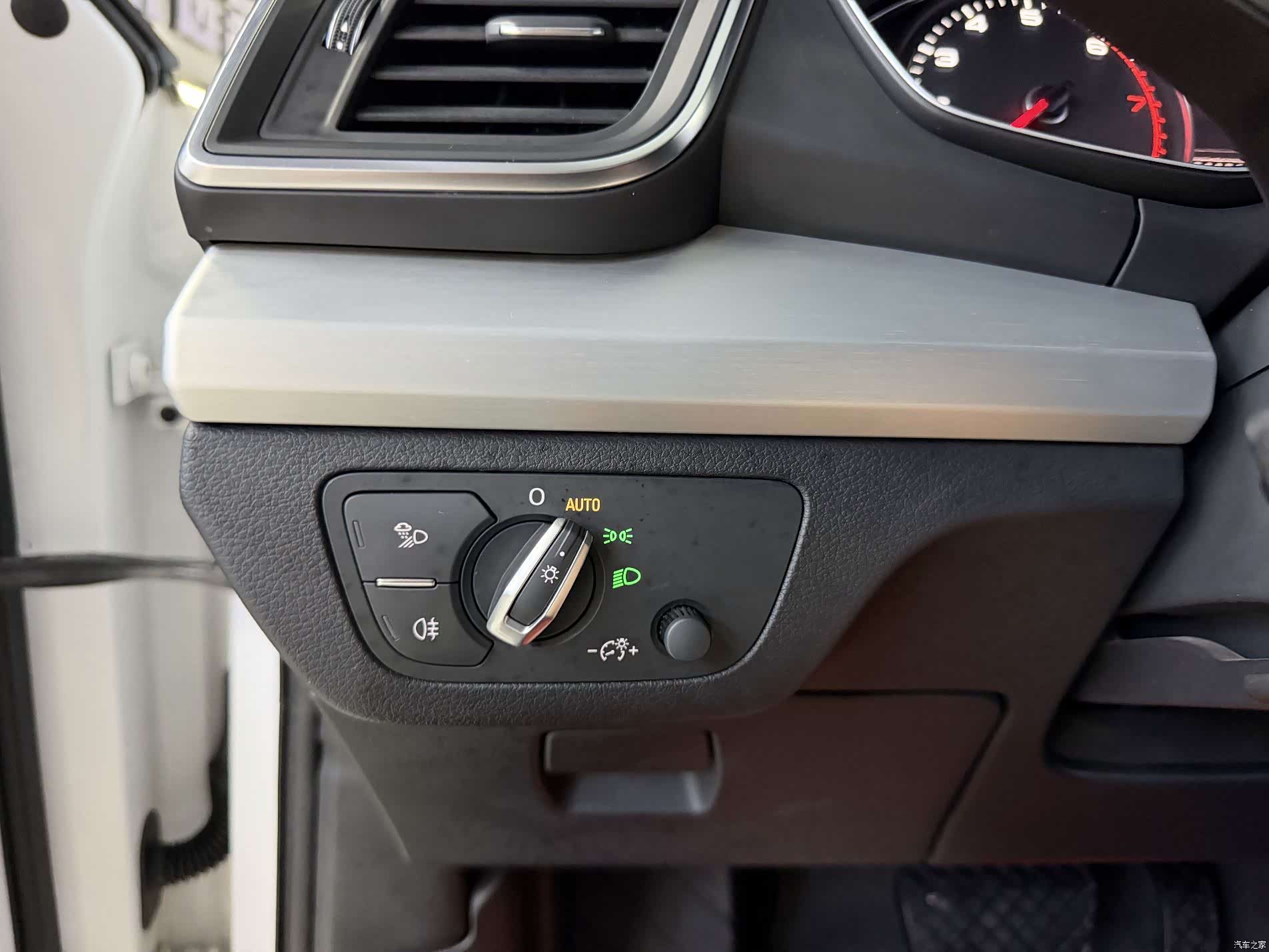 Audi Q5L, 2020 15
