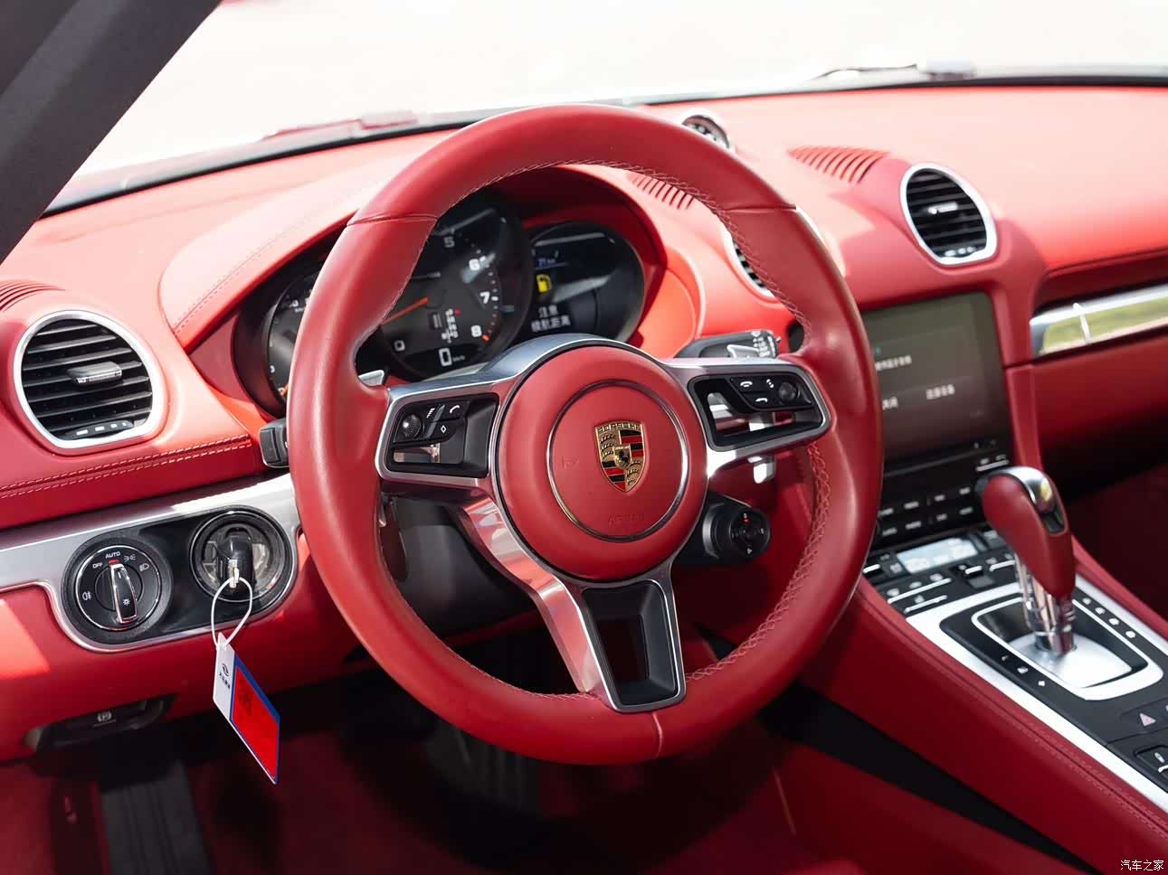 Porsche Cayman, 2019 12