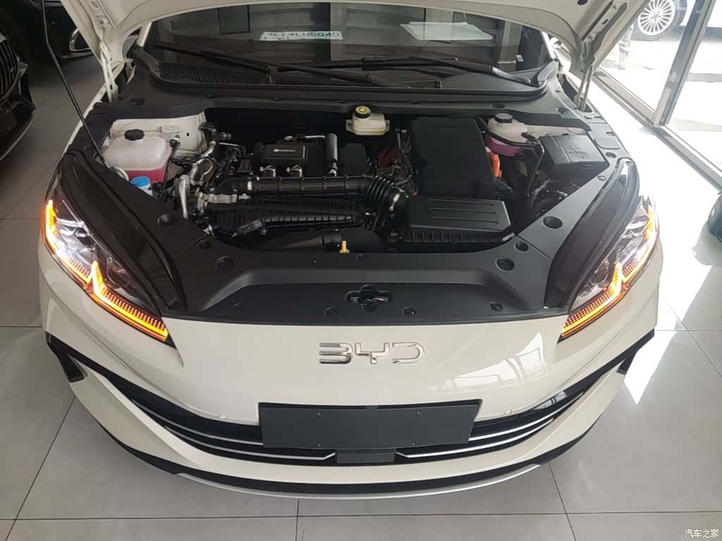 BYD Seal, 2025 16