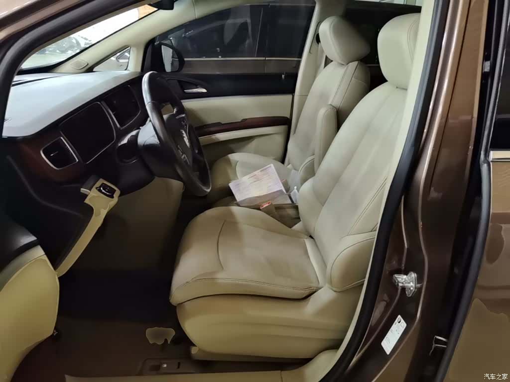 Buick GL8, 2019 15