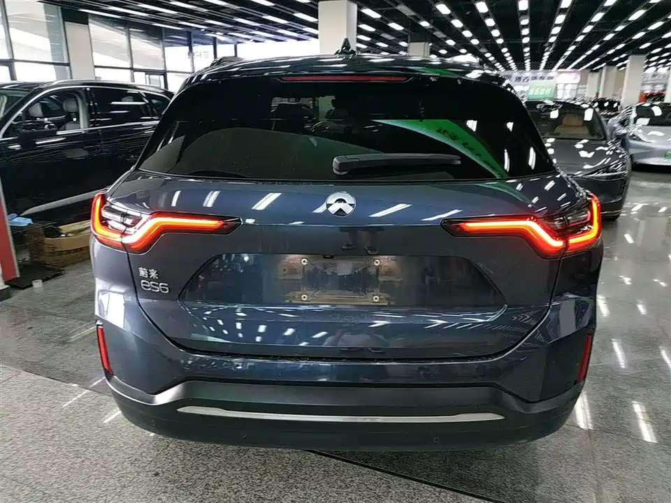NIO ES6