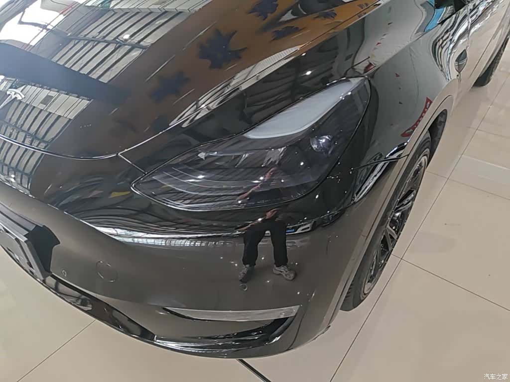 Tesla Model Y, 2021 24