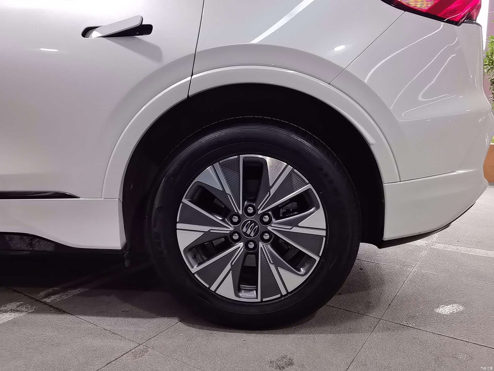 Buick E5, 2023 16