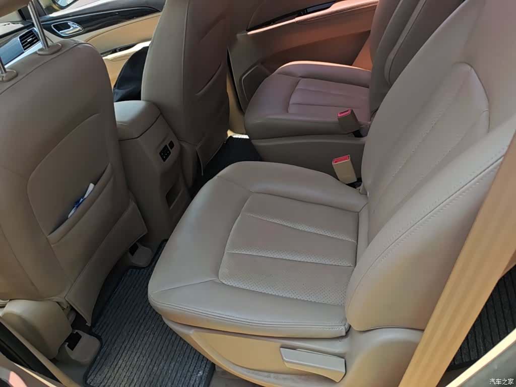 Wuling 730, 2016 17
