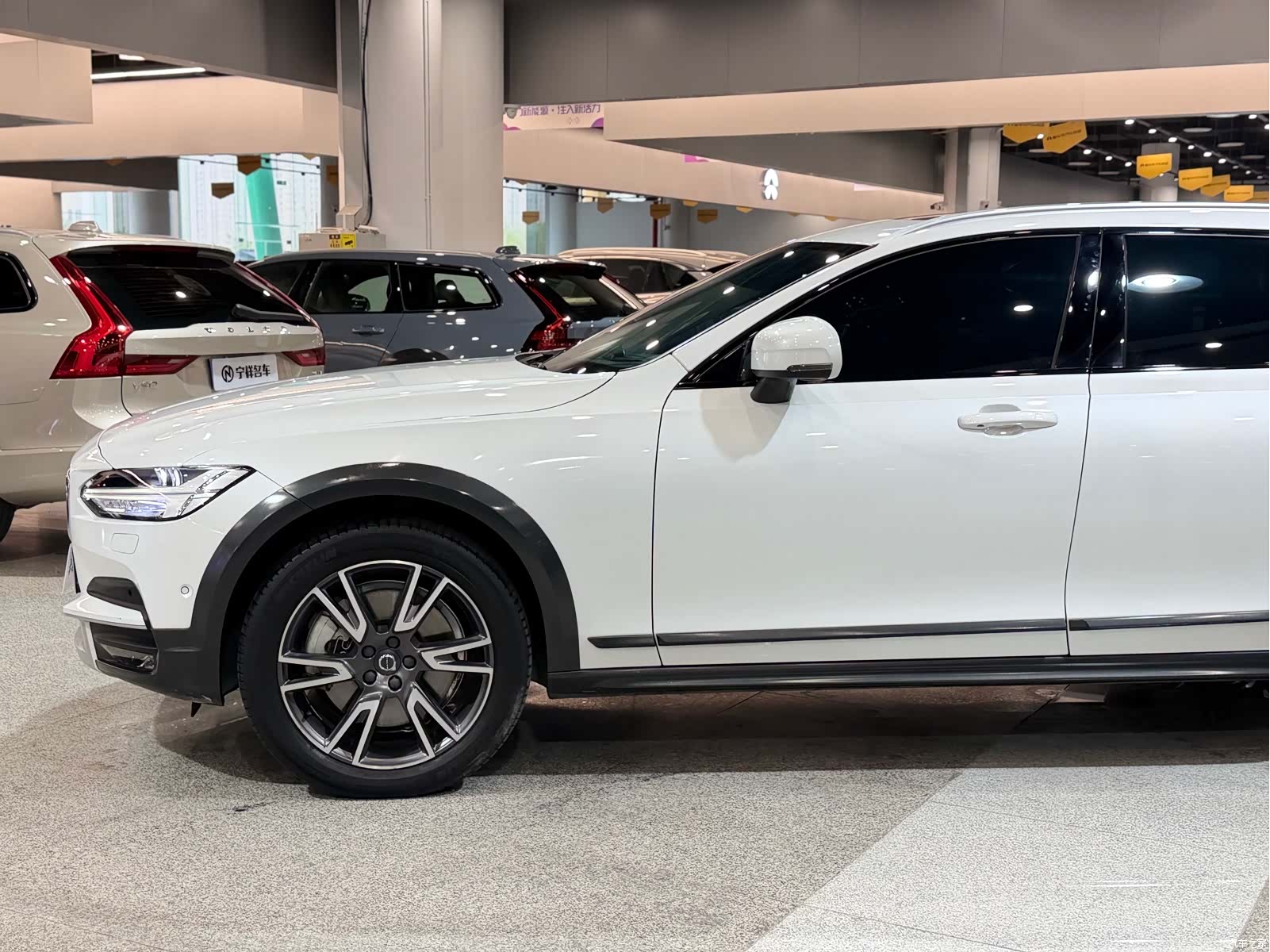Volvo V90, 2018 11