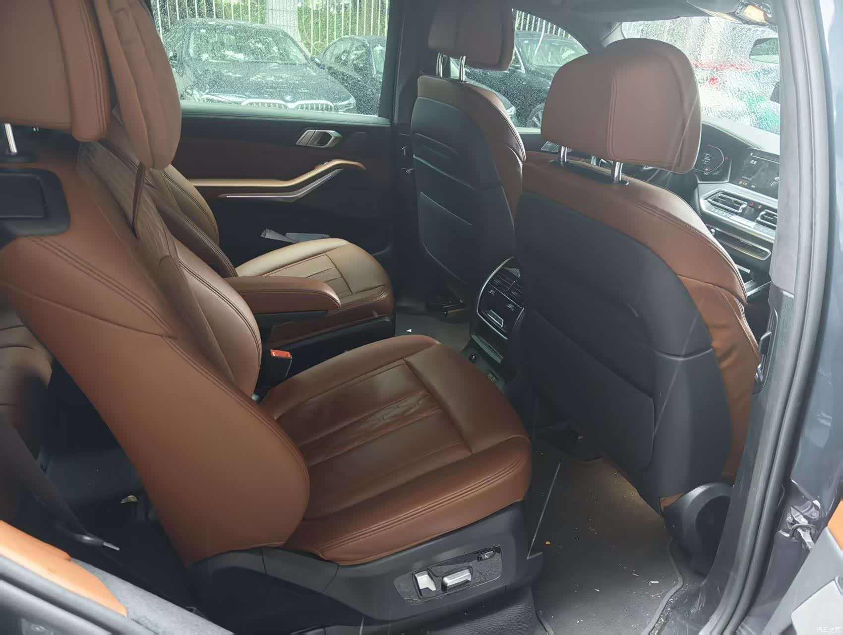 BMW X7, 2023 4