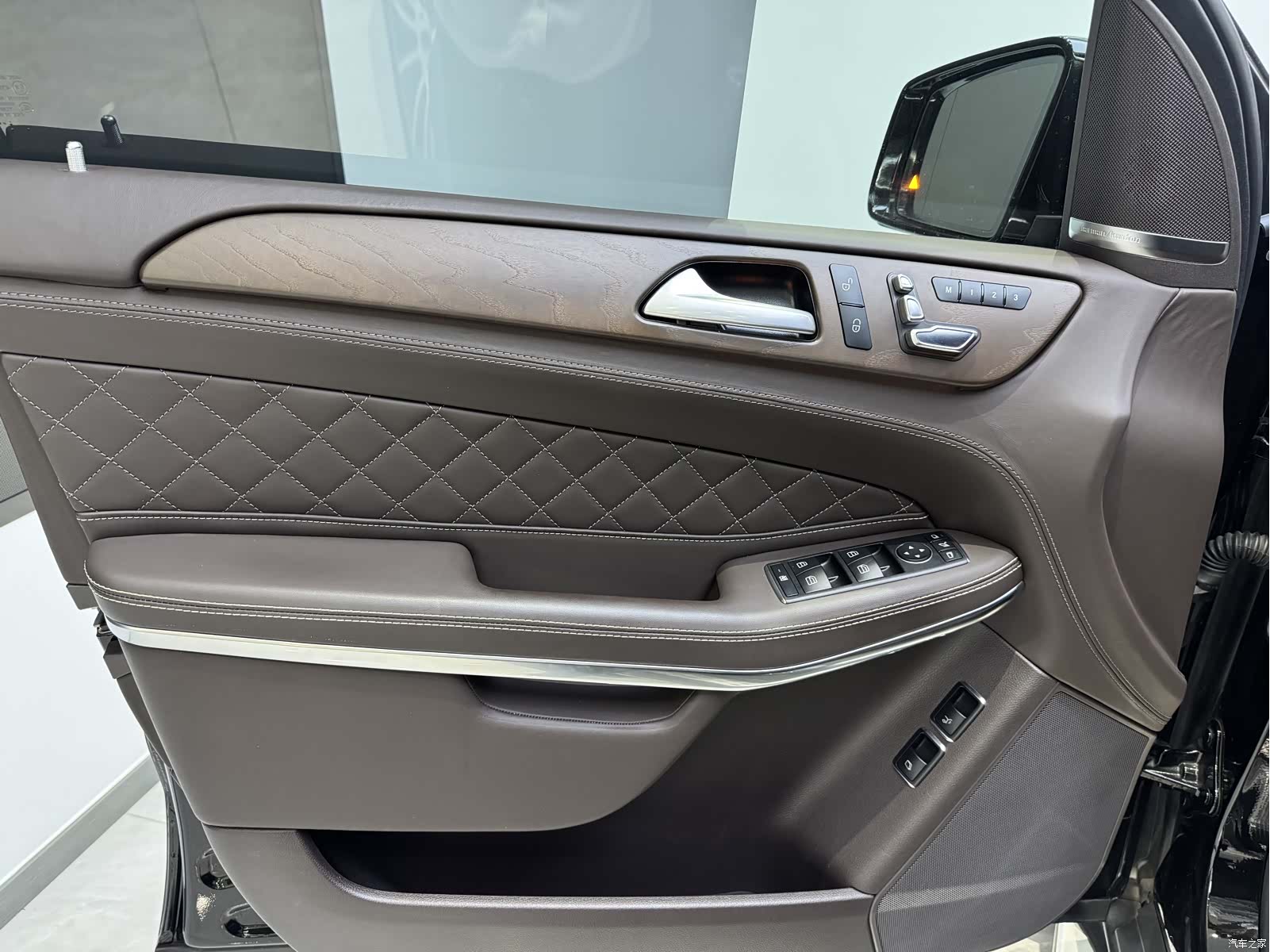 Mercedes-Benz GLS, 2019 17