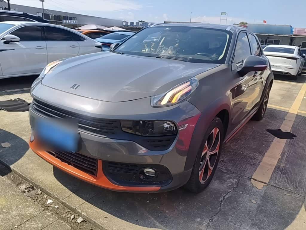 Lynk & Co 02