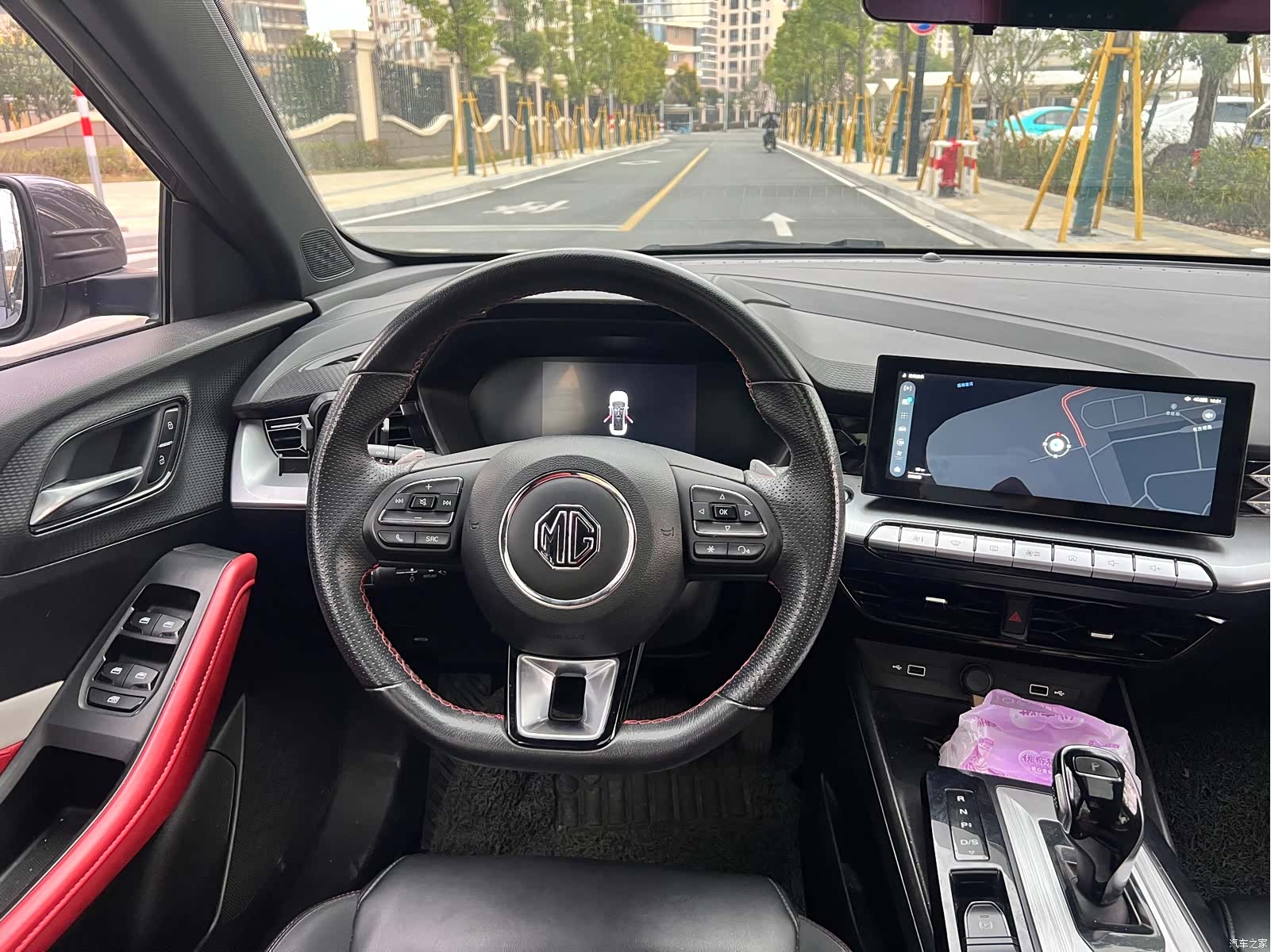 MG MG5, 2021 9