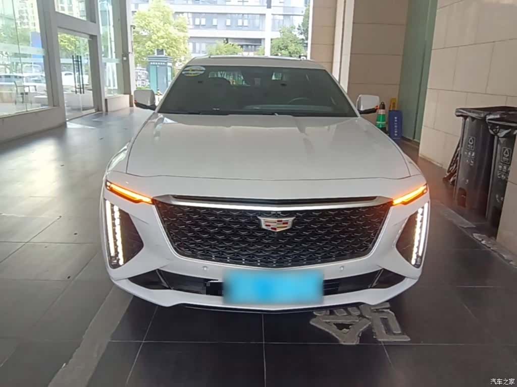 Cadillac CT6, 2025 3