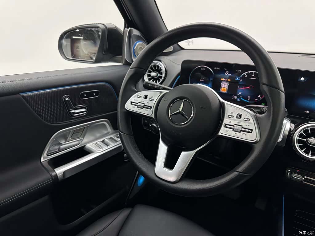 Mercedes-Benz GLB, 2022 9
