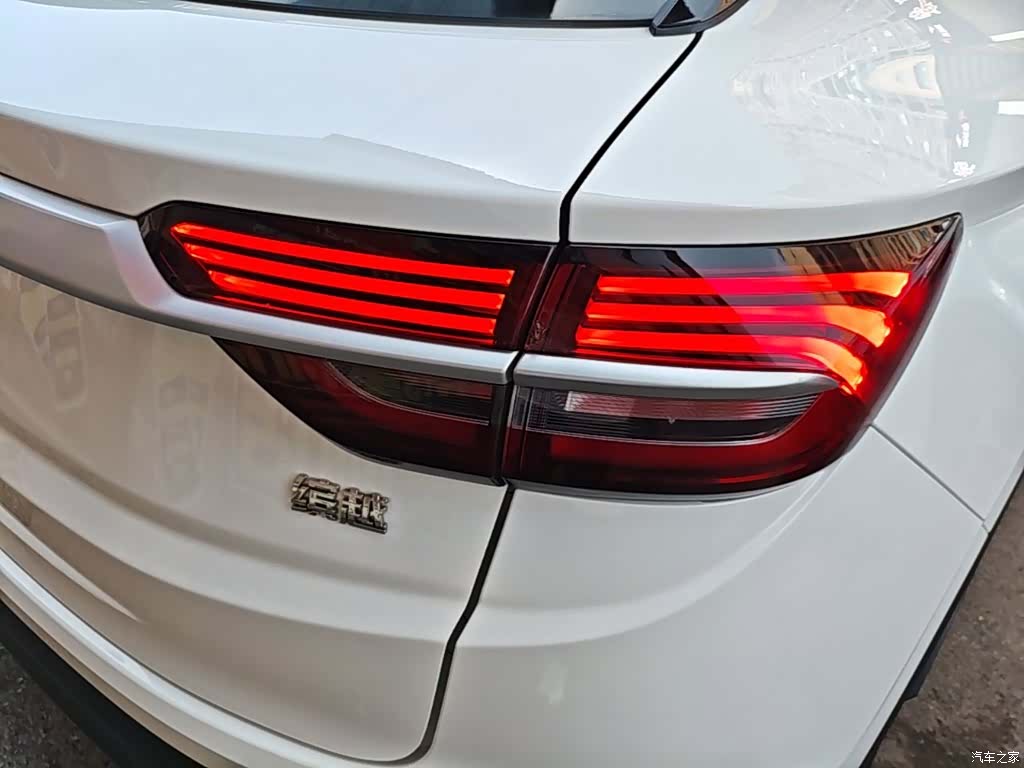 Geely Coolray, 2021 8