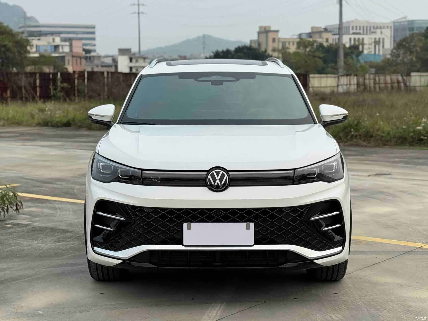 Volkswagen Tiguan L, 2025 2