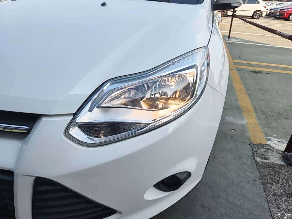 Ford Focus, 2015 24