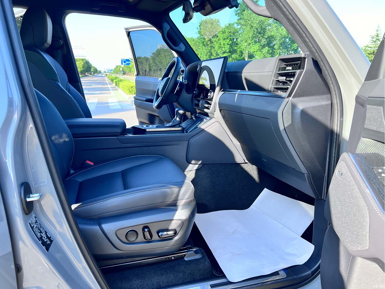 Lexus GX, 2025 10