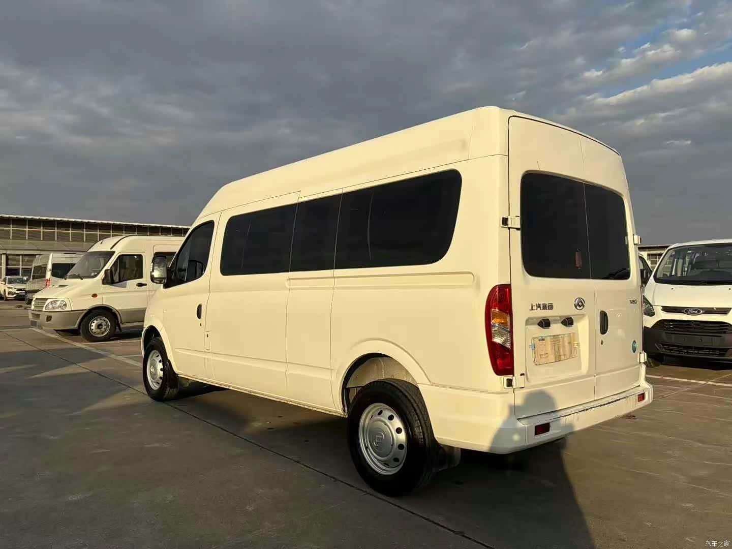 Maxus V80, 2022 8