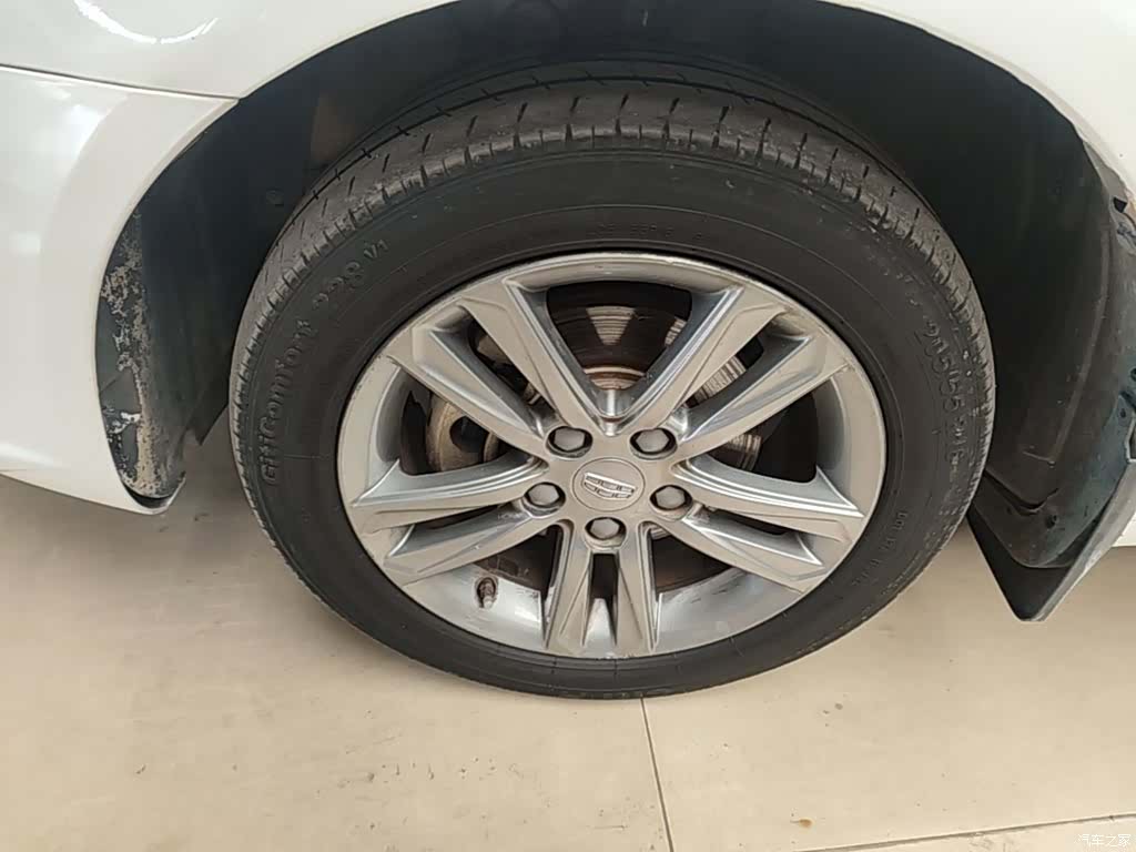 Geely Emgrand, 2017 23