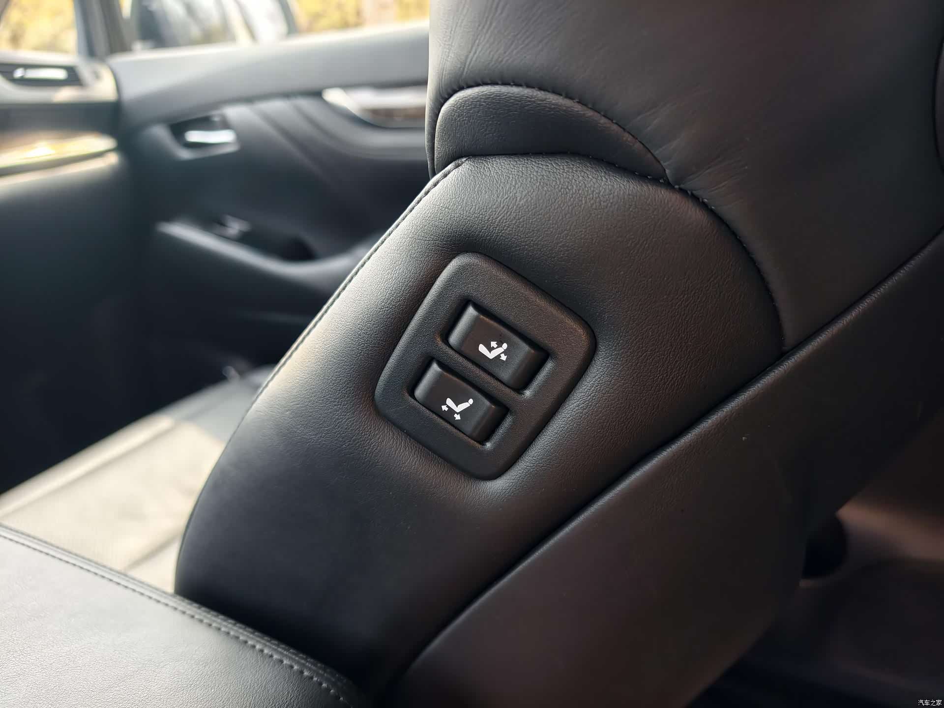 Toyota Alphard, 2021 19