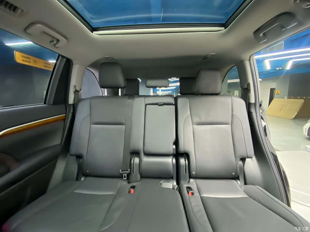 Toyota Highlander, 2022 24