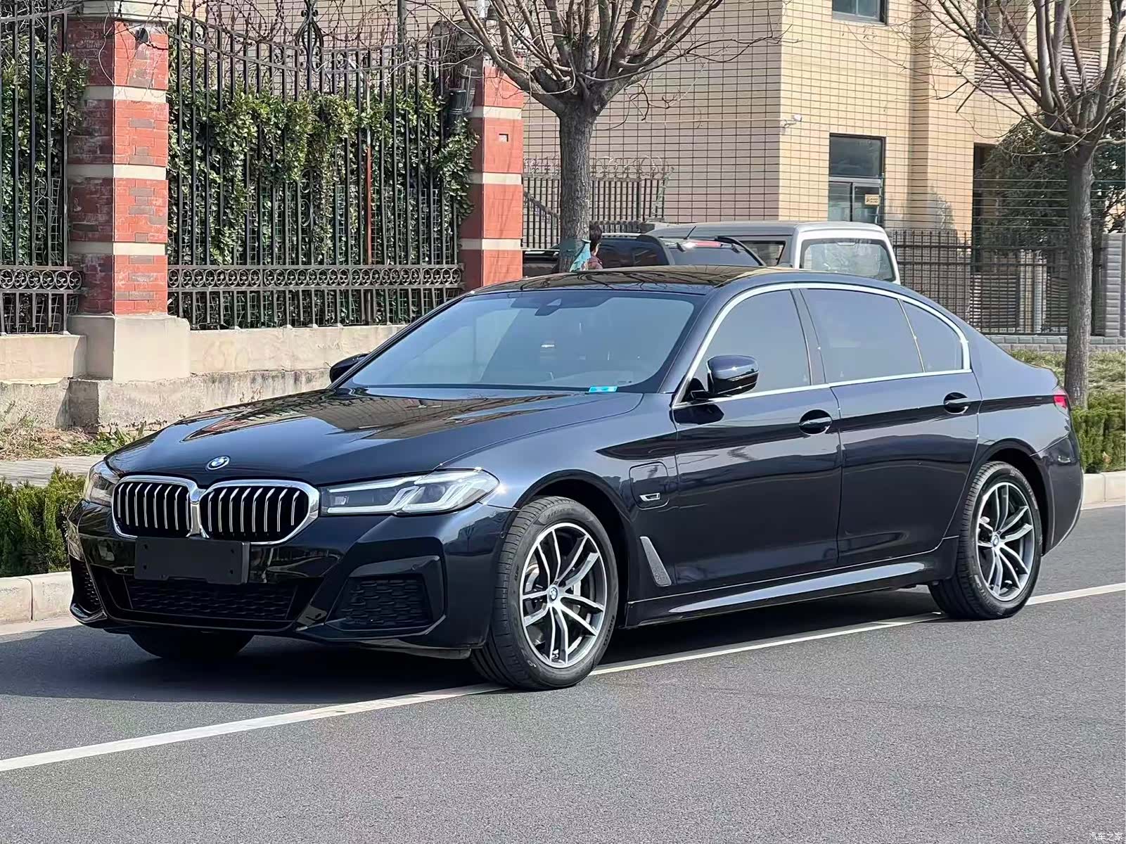 BMW 5 Series, 2022 1