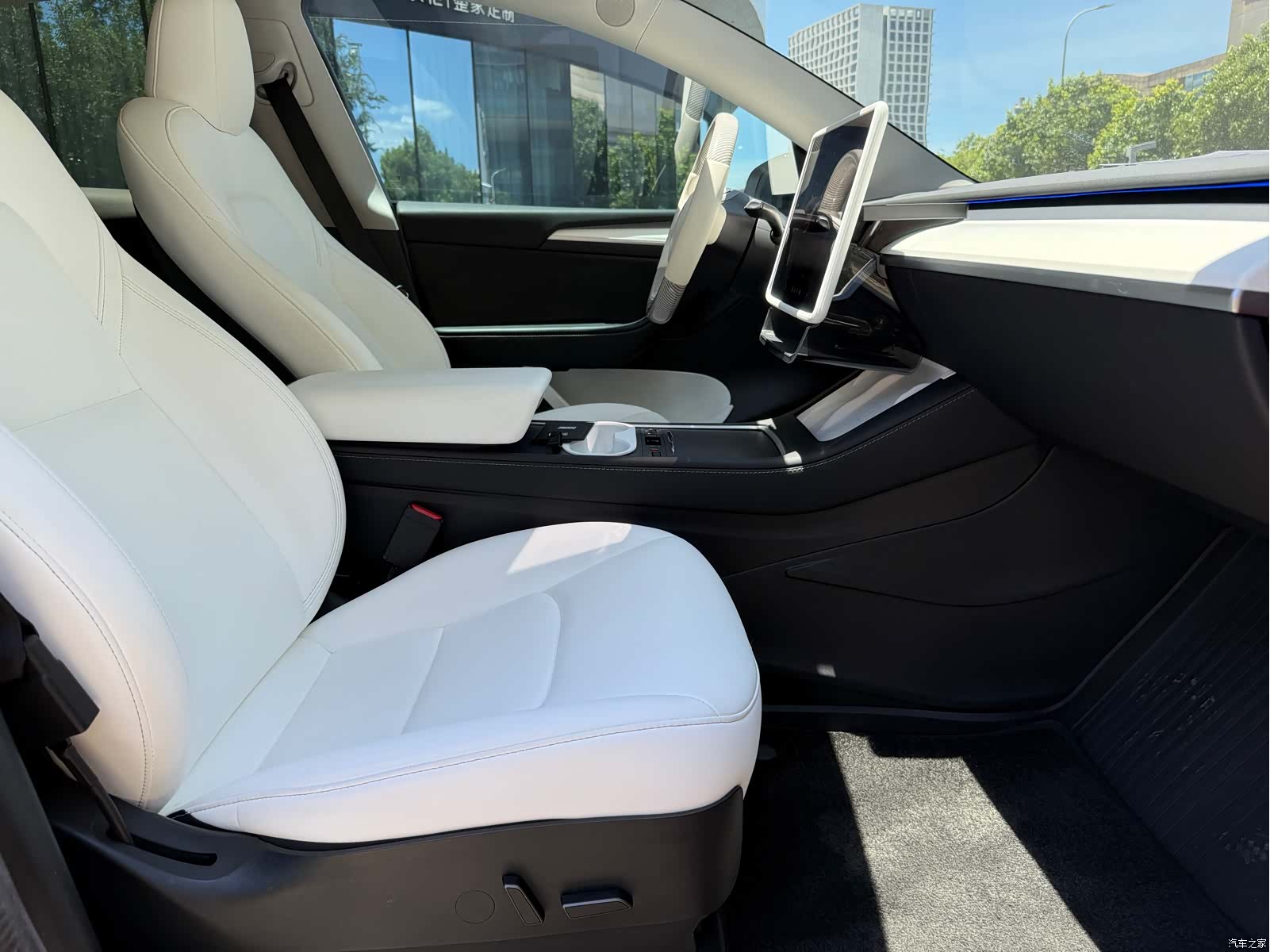 Tesla Model Y, 2022 9