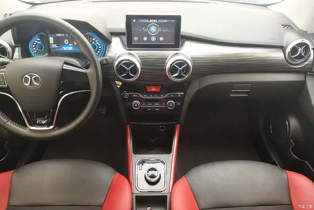 BAIC EX360, 2018 16