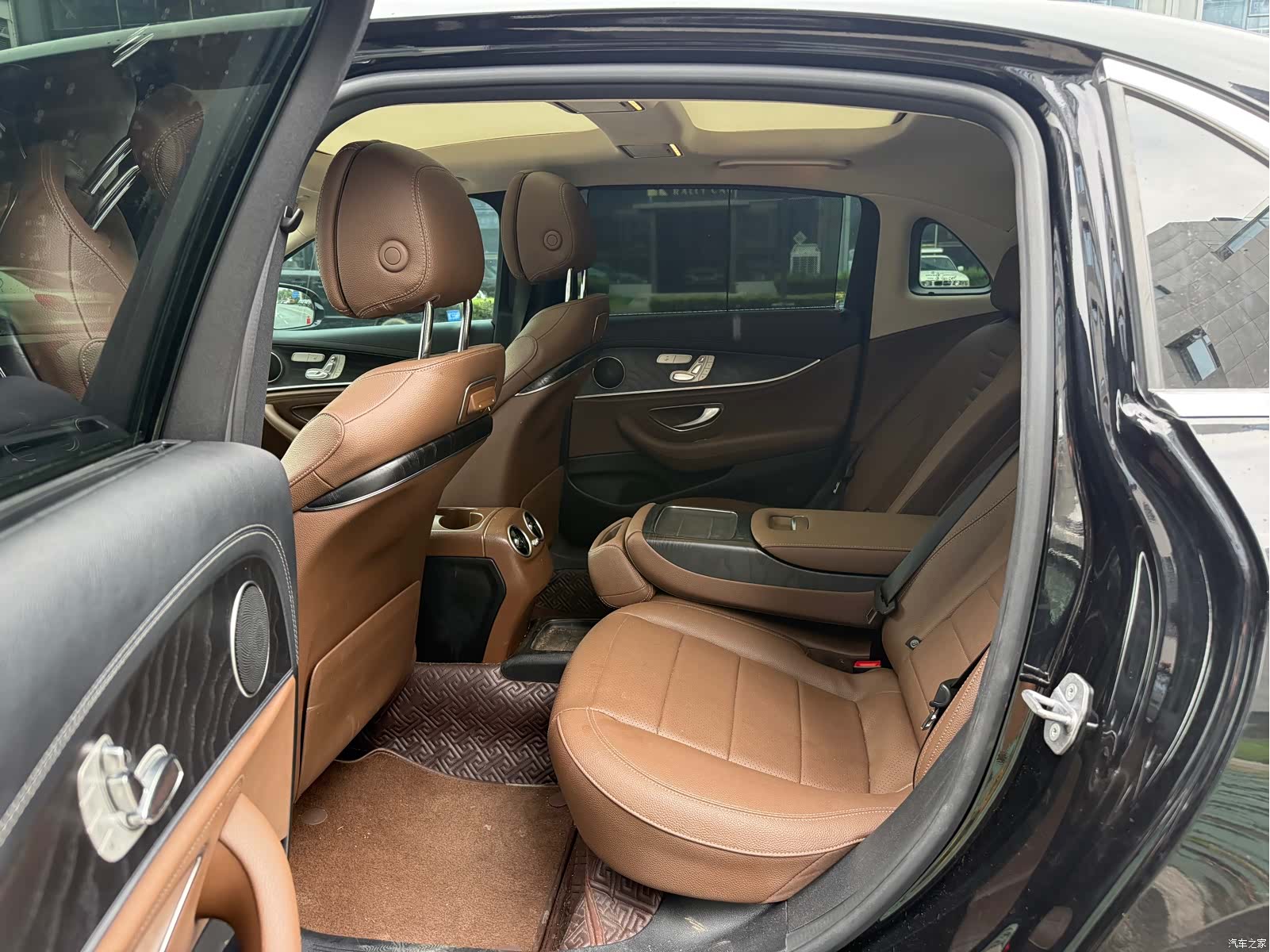 Mercedes-Benz E-Class, 2019 8