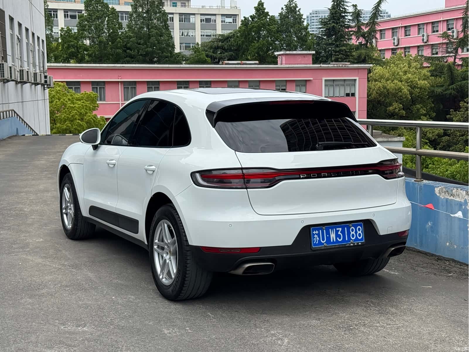 Porsche Macan, 2021 3