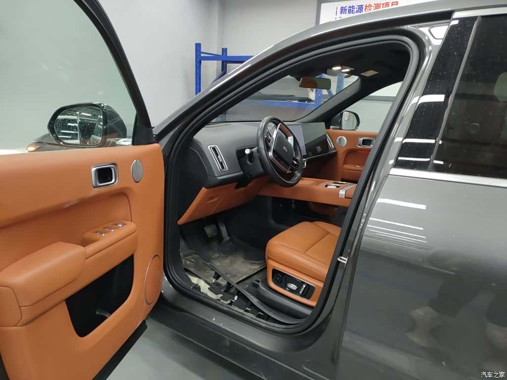 Li Auto L8, 2023 все фото